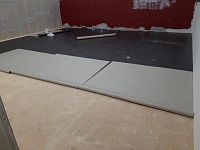 Укладка сценического линолеума в танцевальной студии Аллы Духовой